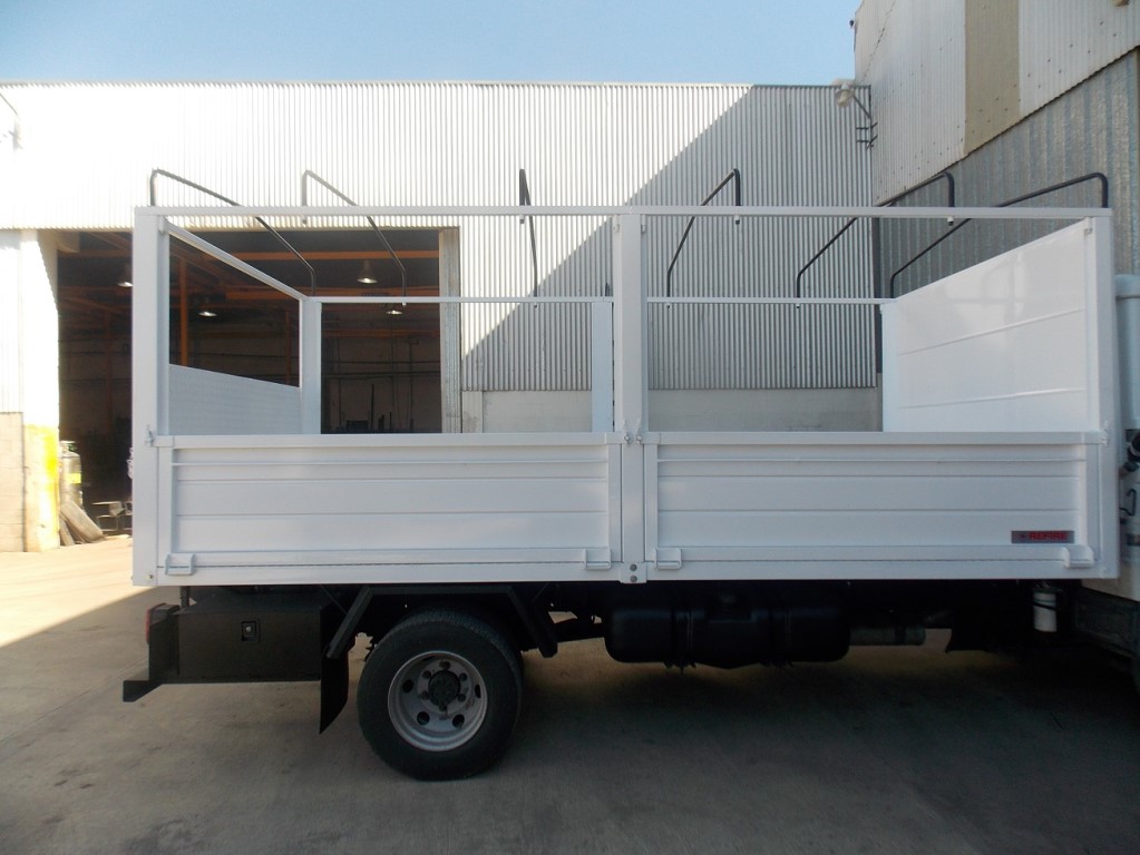 CAJA CON TECHO PARA LONA - REFIRE