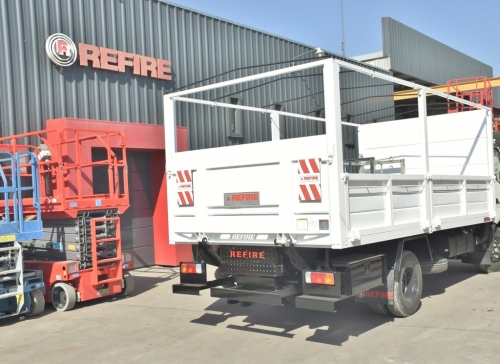 CAJA CON TECHO PARA LONA - REFIRE