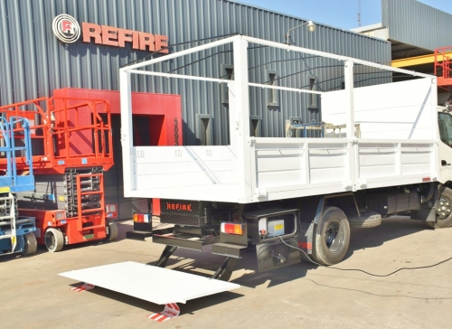 CAJA CON TECHO PARA LONA - REFIRE